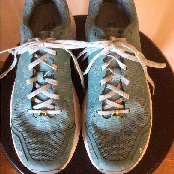 Stylish Oboz Teal Athletic Shoes for Women - Picture 8 of 9